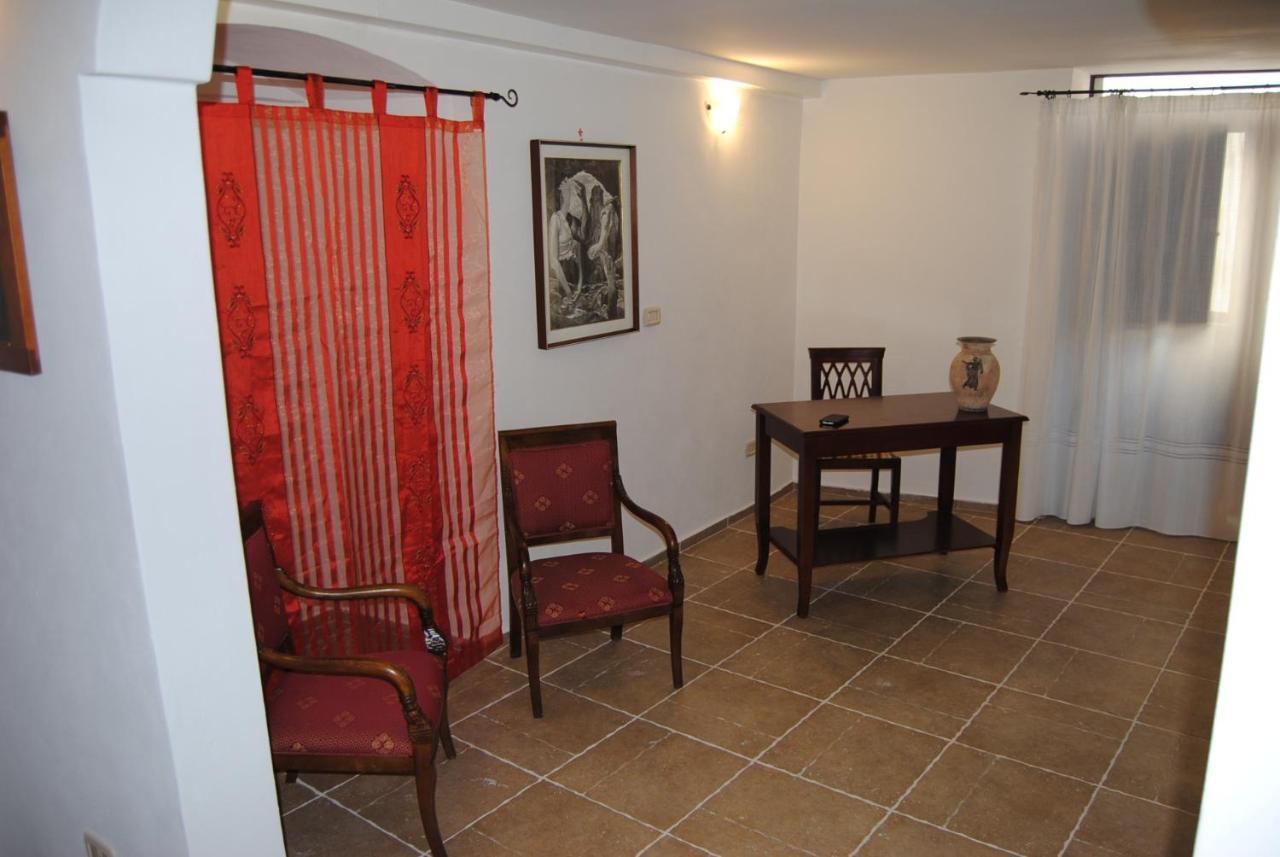 B & B Palazzo Maestro & Corte Maestro Rooms Gallipoli Δωμάτιο φωτογραφία