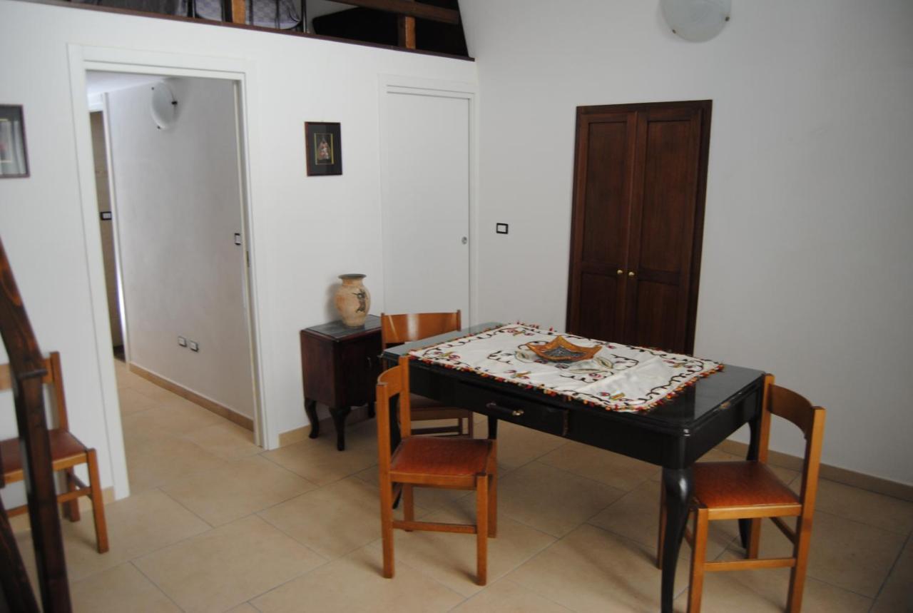 B & B Palazzo Maestro & Corte Maestro Rooms Gallipoli Δωμάτιο φωτογραφία