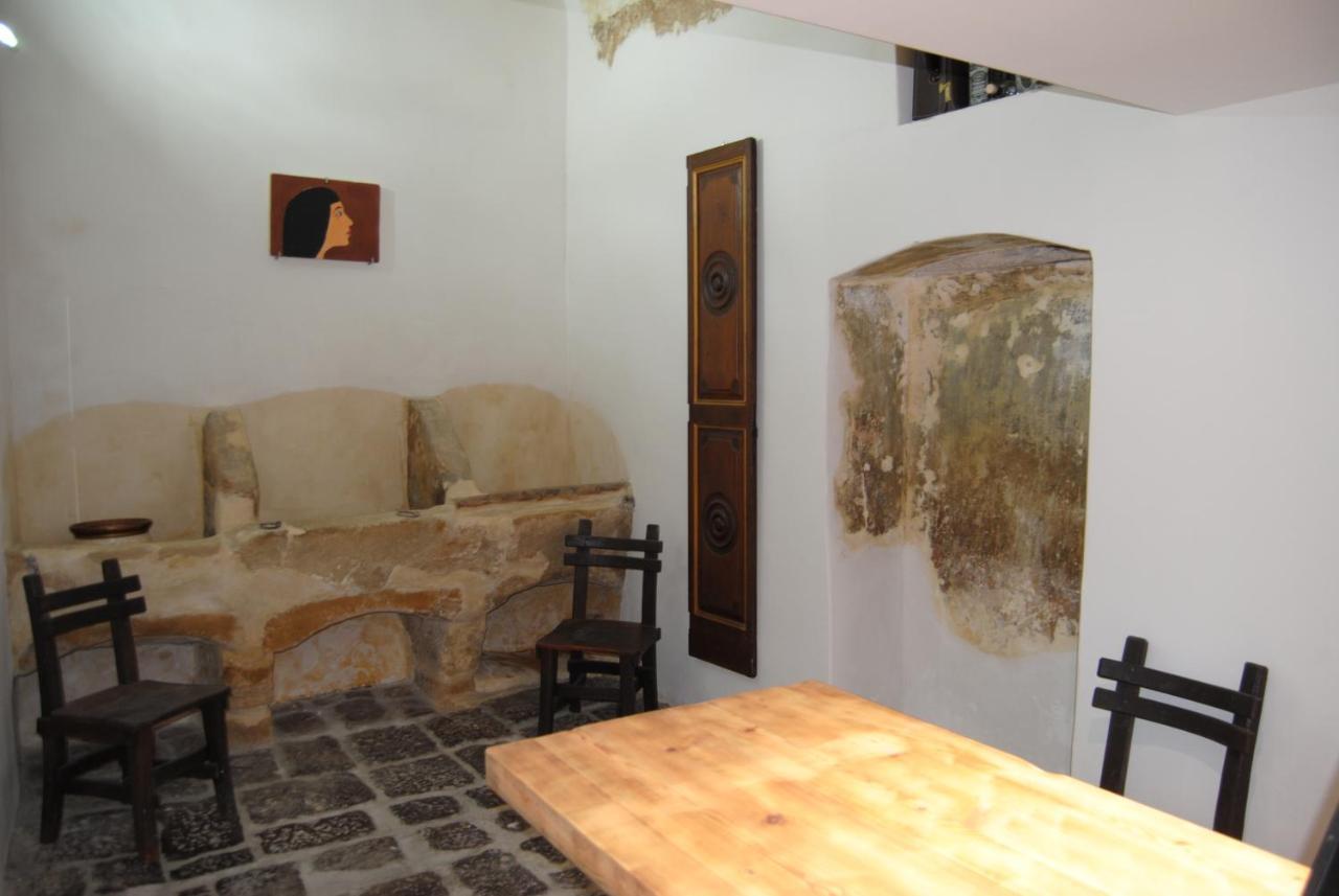B & B Palazzo Maestro & Corte Maestro Rooms Gallipoli Εξωτερικό φωτογραφία